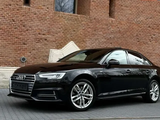 Audi A4 - фото 1