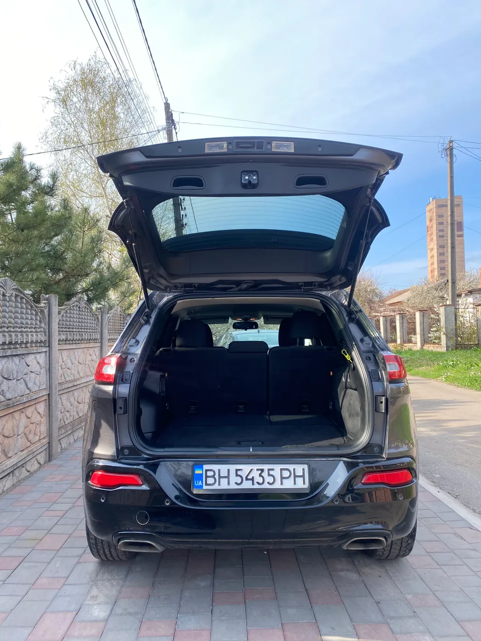 Jeep Cherokee - фото 11