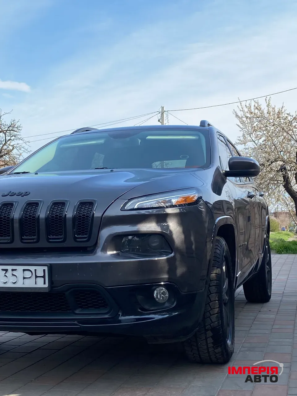 Jeep Cherokee - фото 2