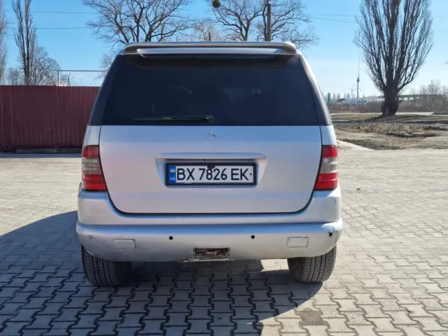 Mercedes-Benz M-Класс - фото 4