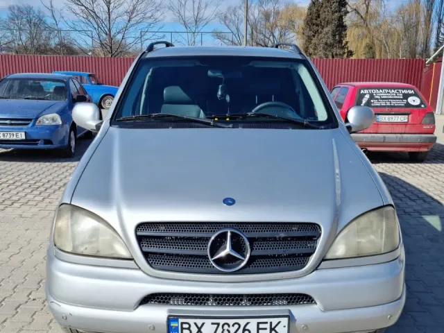 Mercedes-Benz M-Класс - фото 1