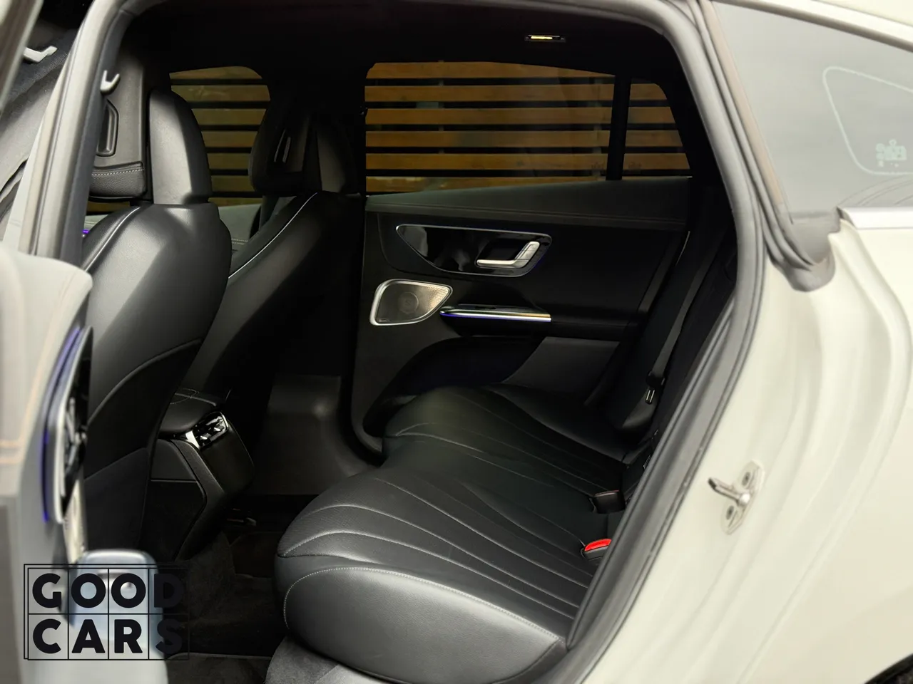 Mercedes-Benz EQE - фото 22