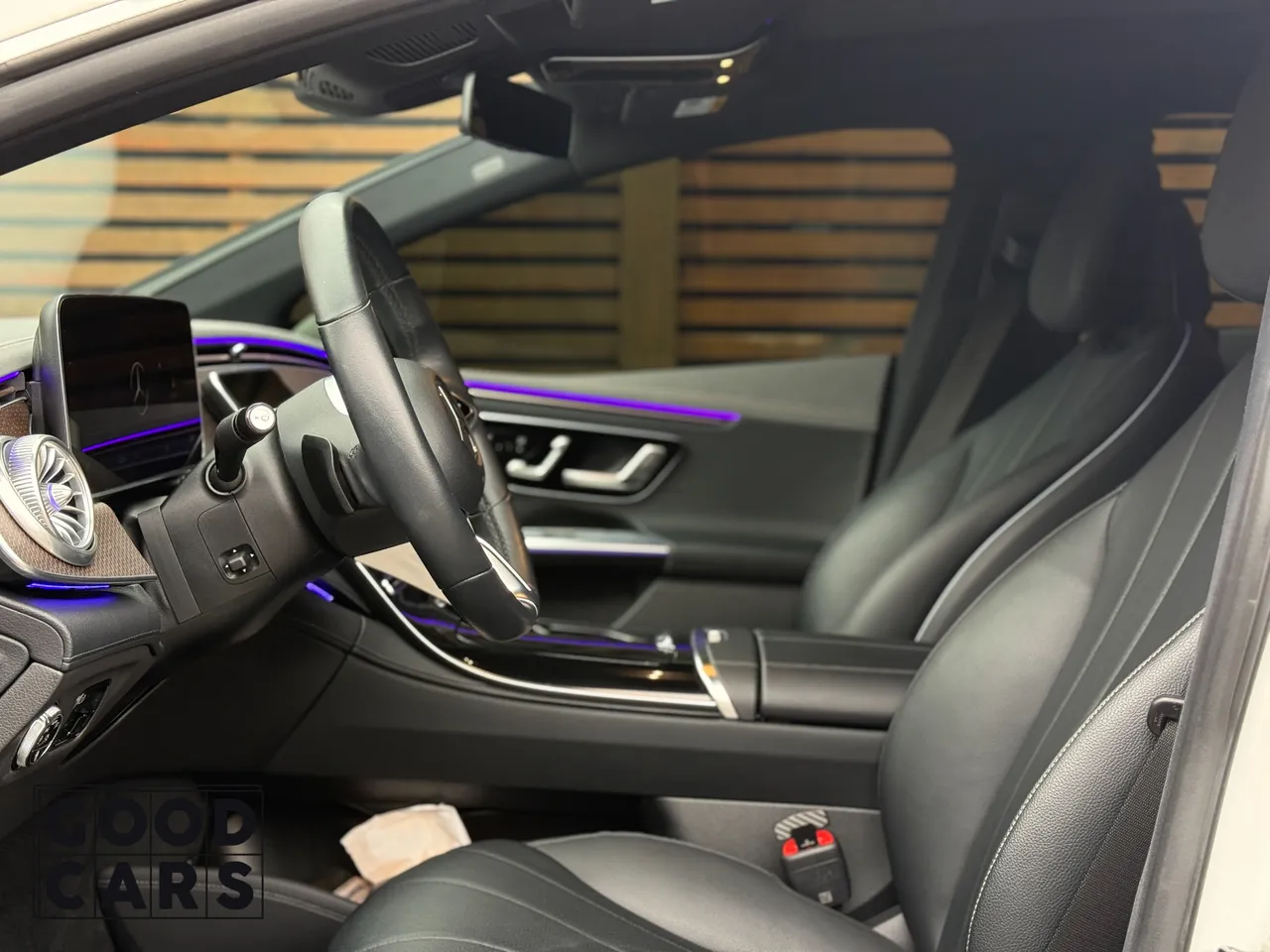 Mercedes-Benz EQE - фото 17