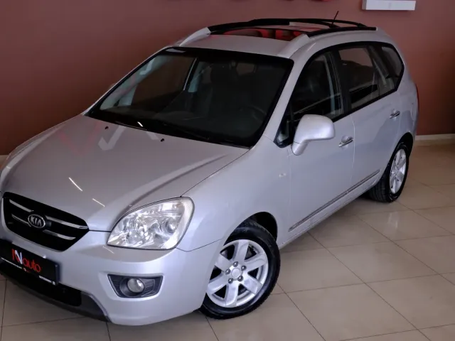 Kia Carens - фото 2