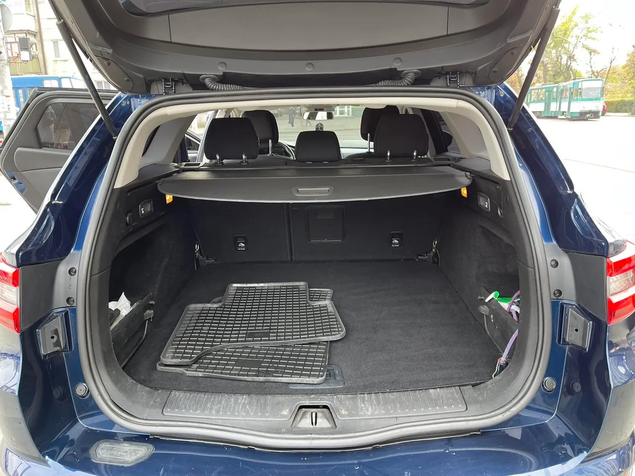 Renault Talisman - фото 11