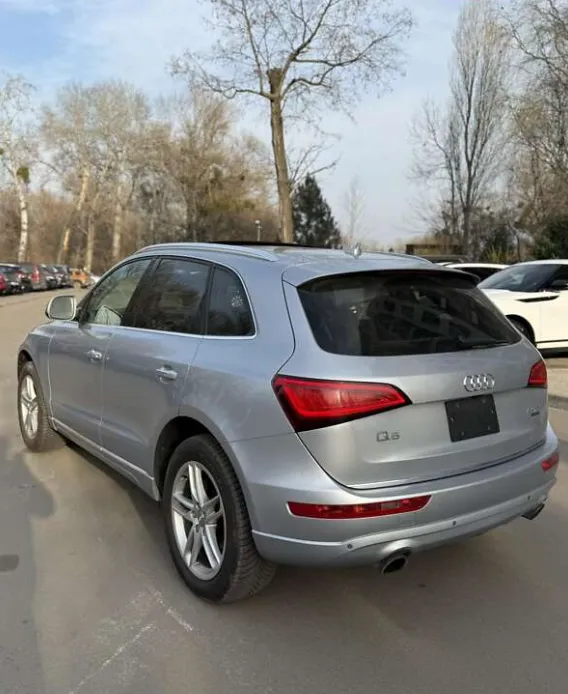 Audi Q5 - фото 3