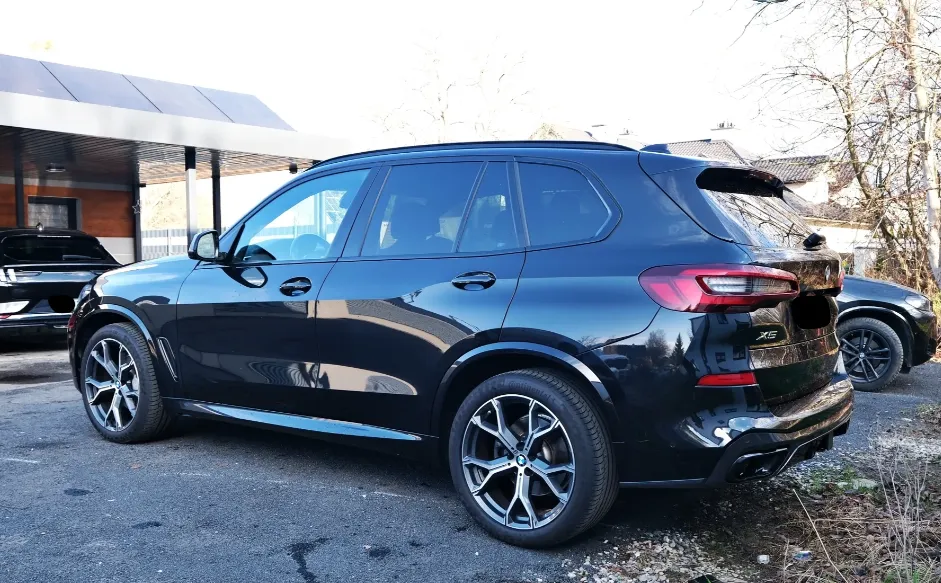 BMW X5 - фото 3