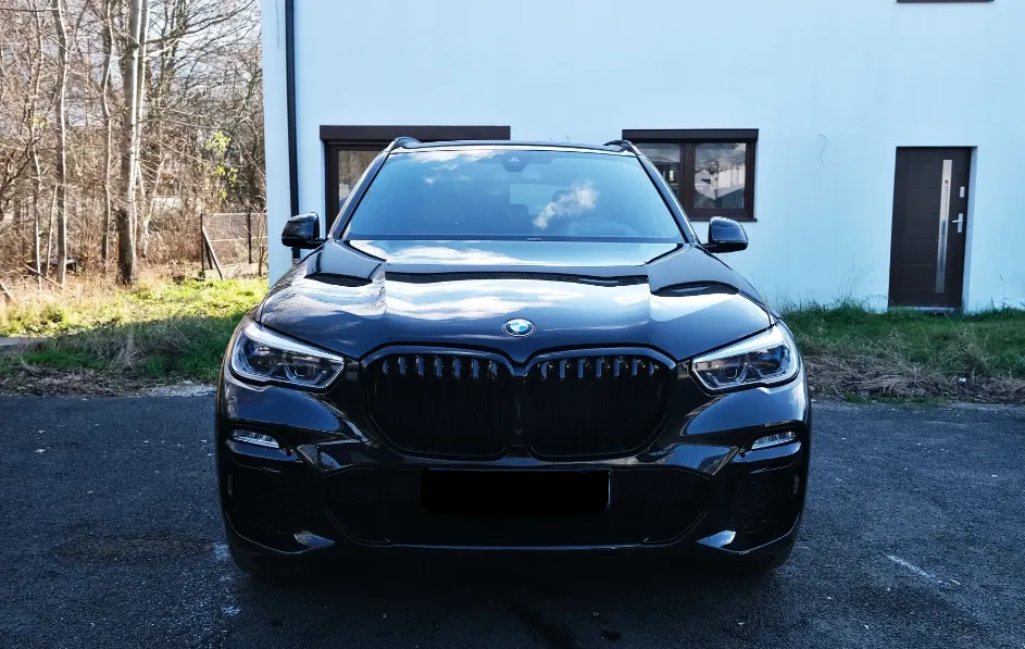 BMW X5 - фото 1
