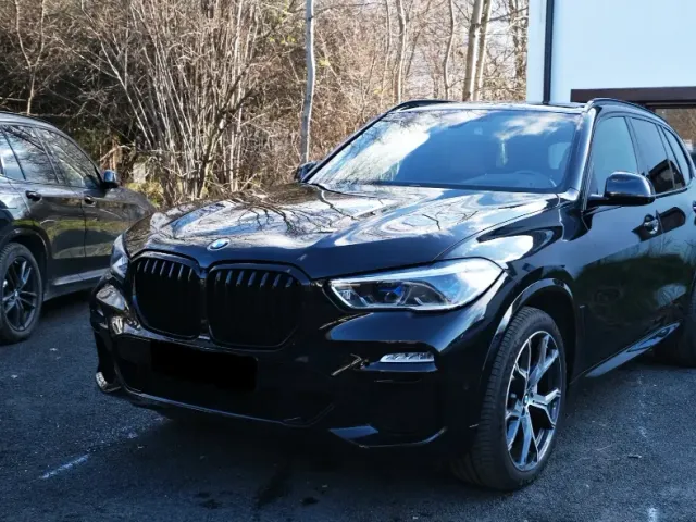 BMW X5 - фото 2
