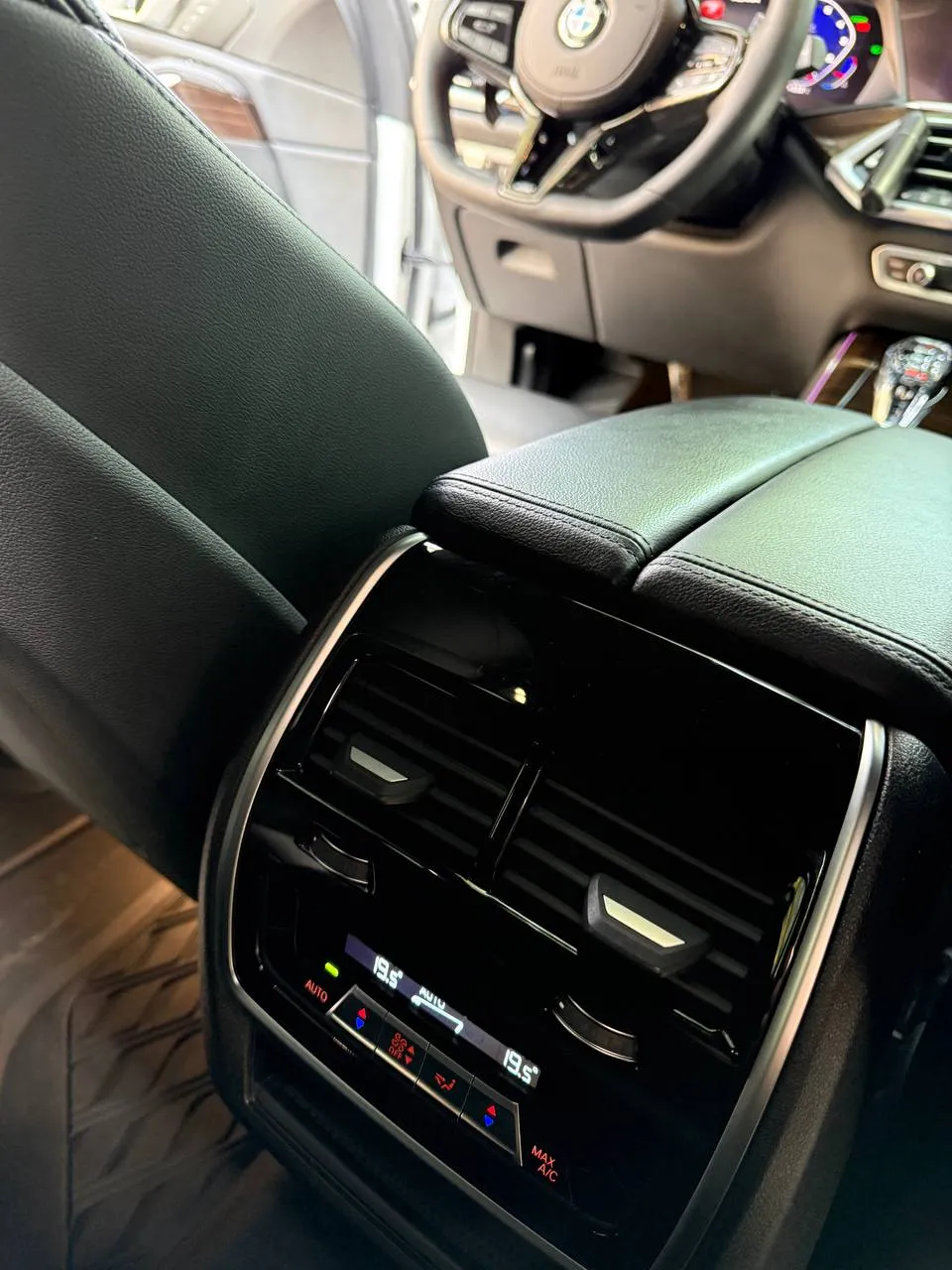 BMW X5 M - фото 9