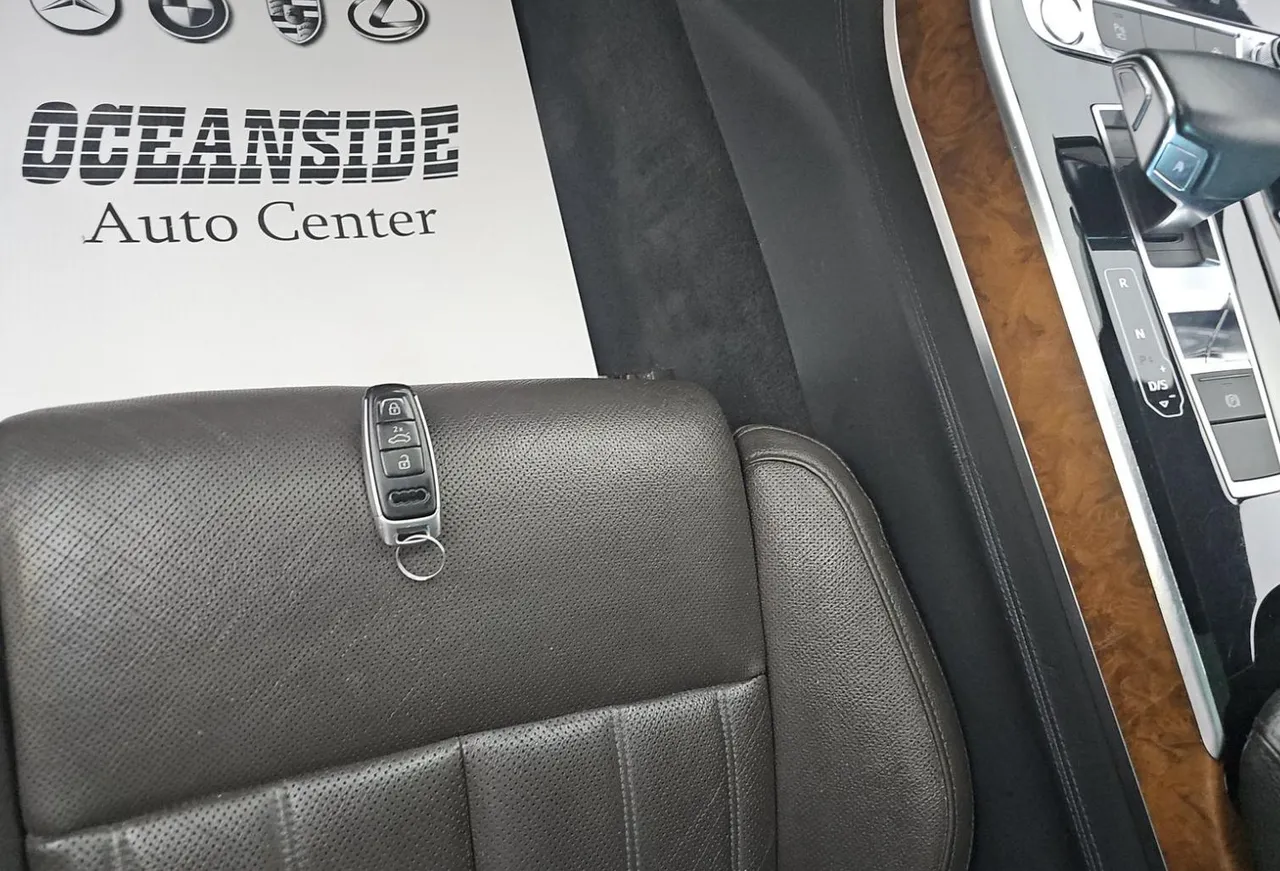 Audi A8 - фото 10