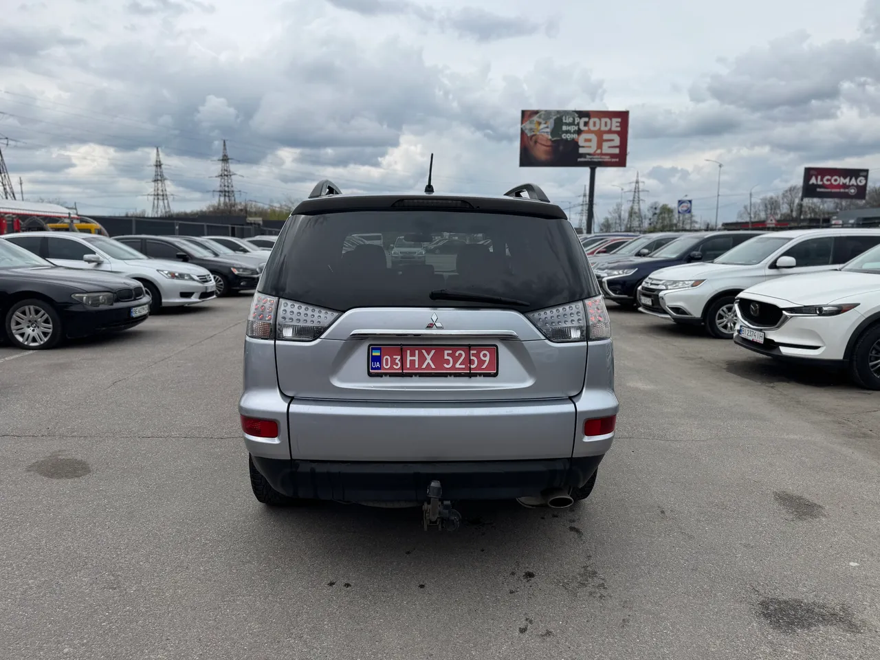 Mitsubishi Outlander - фото 5