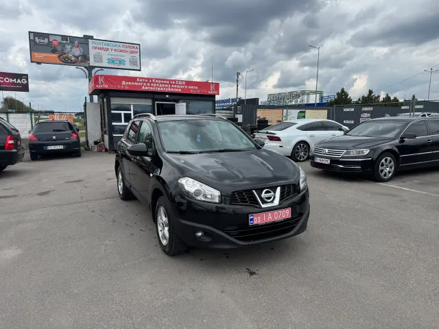 Nissan Qashqai - фото 1
