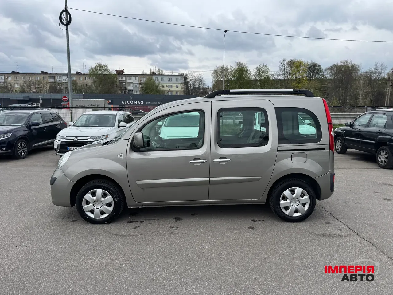 Renault Kangoo - фото 7