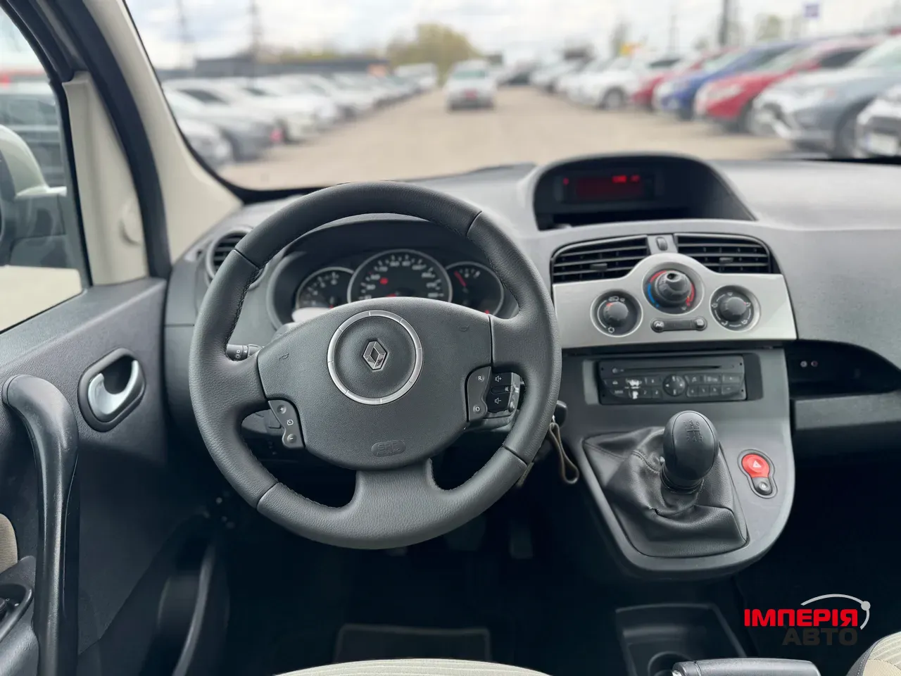 Renault Kangoo - фото 12
