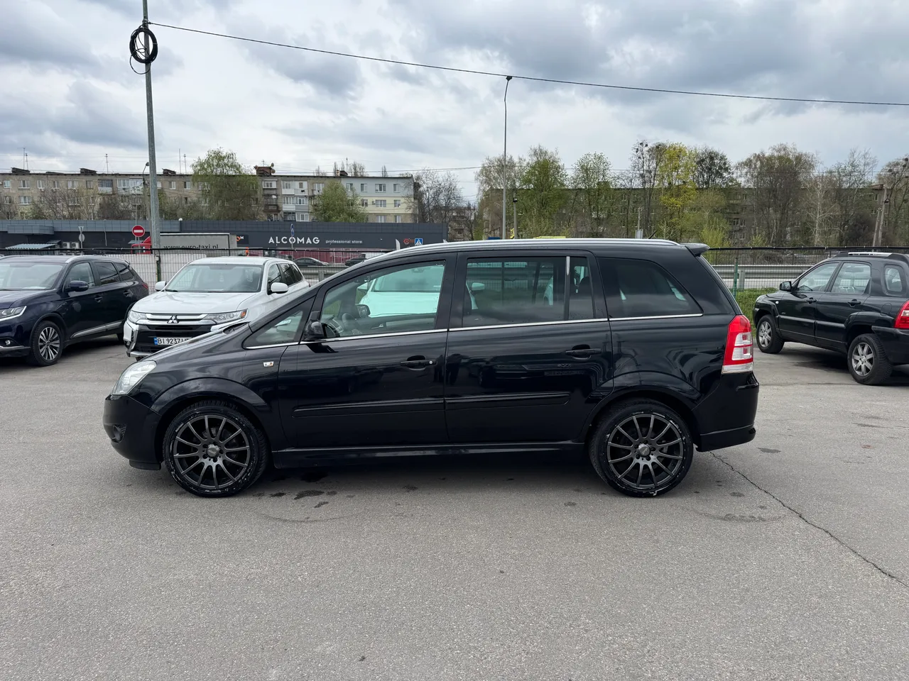 Opel Zafira - фото 7