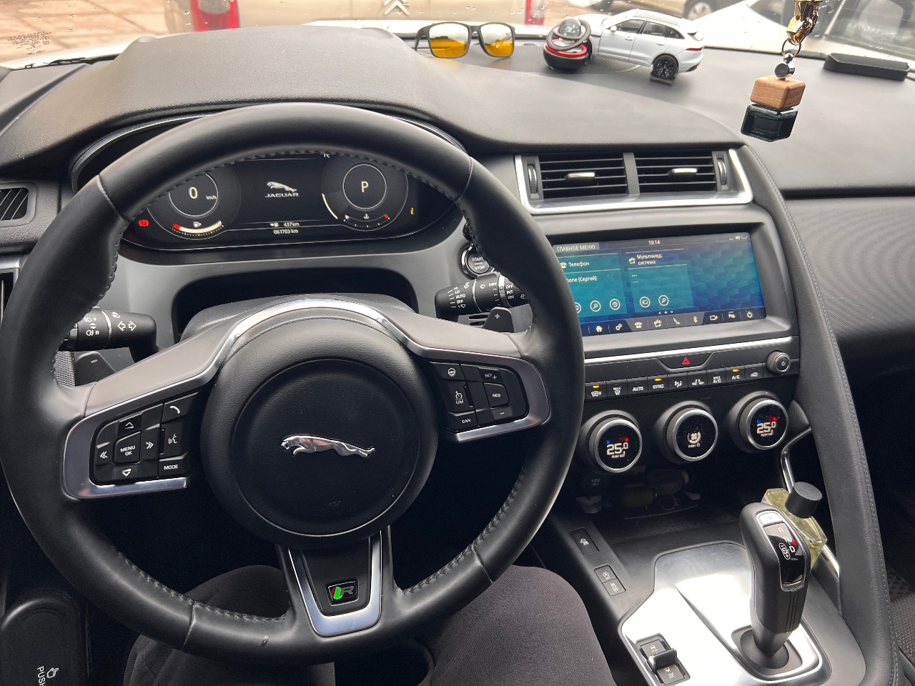 Jaguar E-Pace - фото 1