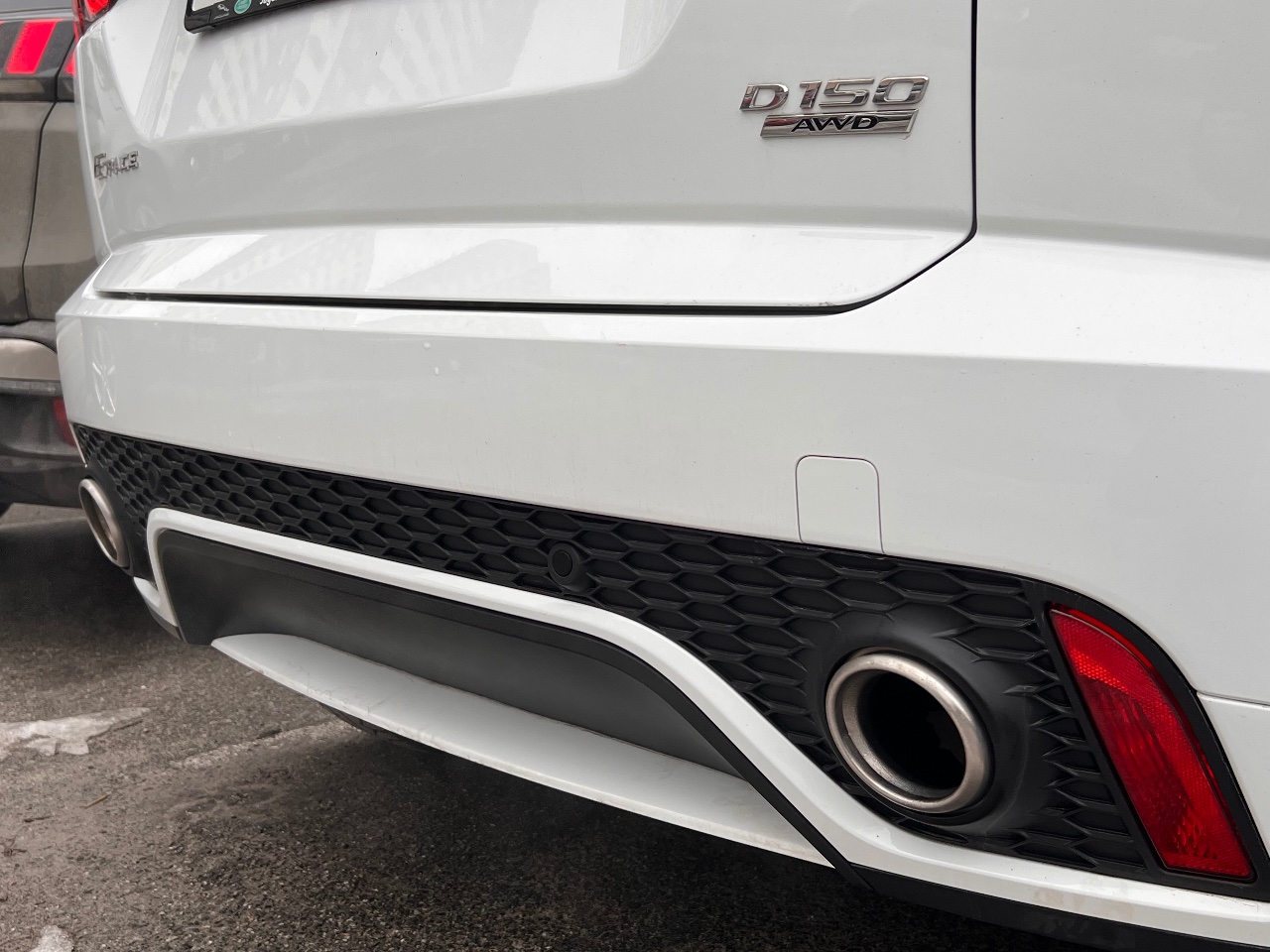 Jaguar E-Pace - фото 12