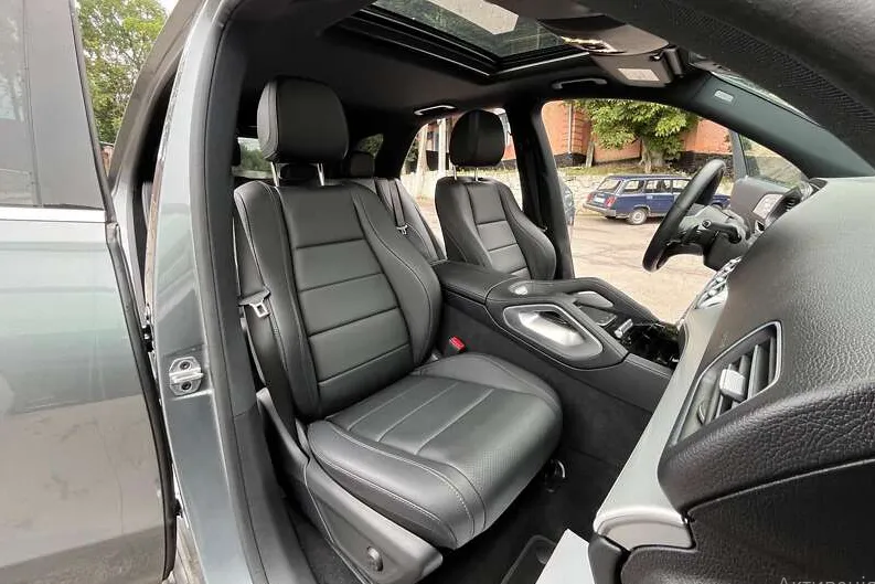 Mercedes-Benz GLE - фото 11