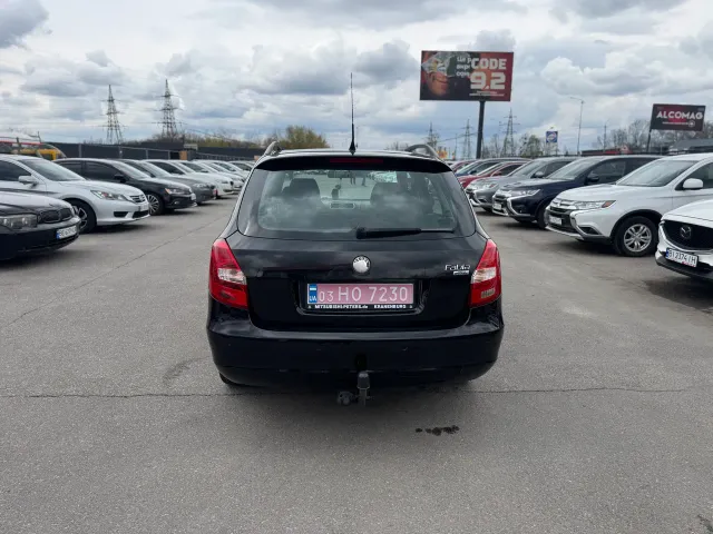 Skoda Fabia - фото 5