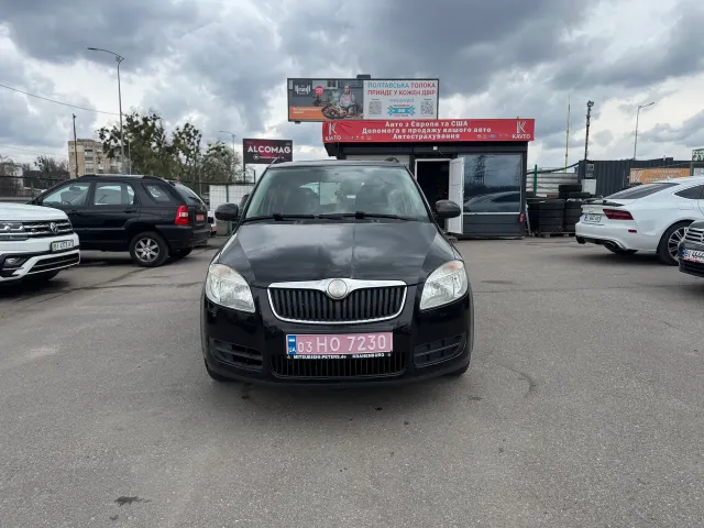 Skoda Fabia - фото 2