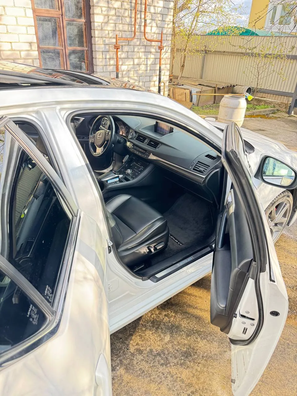 Lexus CT - фото 9