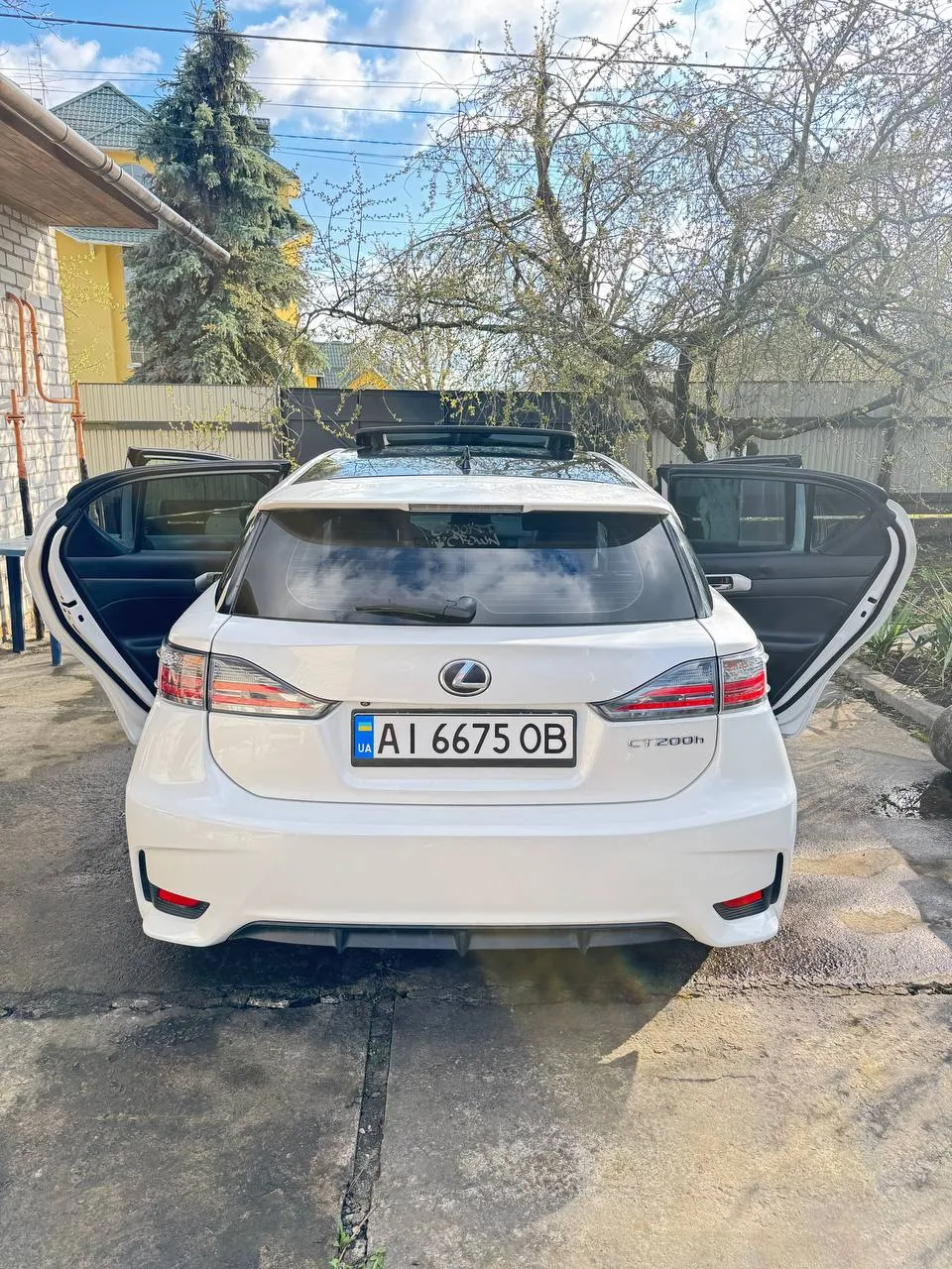 Lexus CT - фото 10