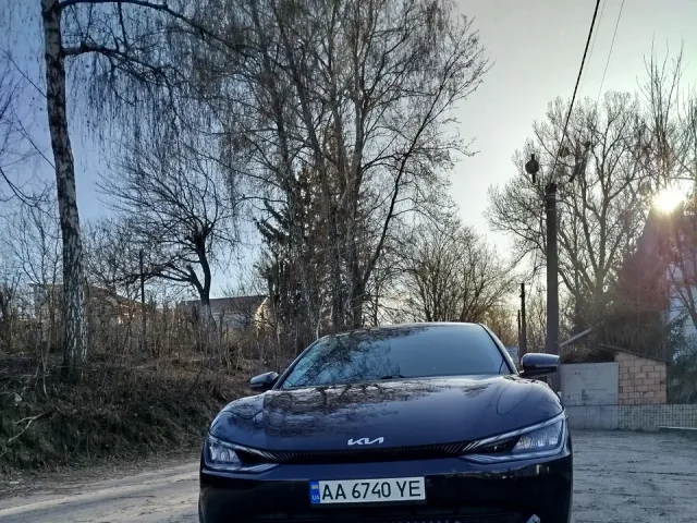 Kia EV6 - фото 1