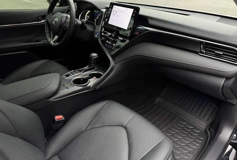 Toyota Camry - фото 13