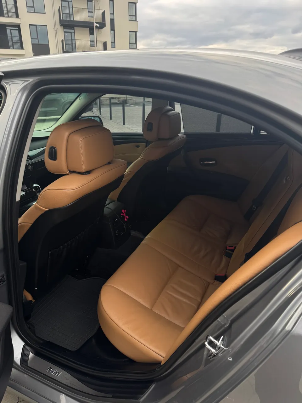 BMW 5 серії - фото 12