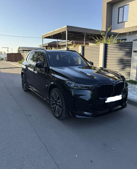 BMW X5 - фото 1