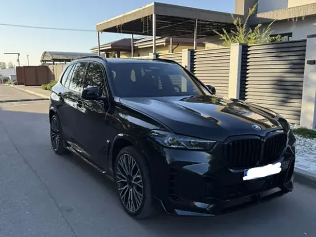 BMW X5 - фото 1