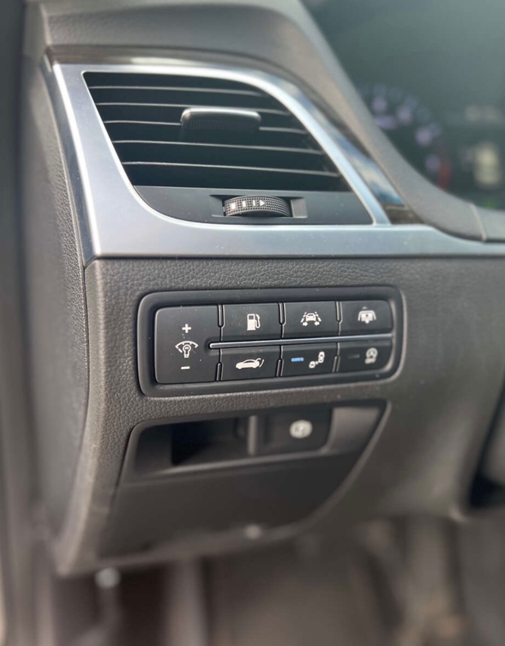 Hyundai Genesis - фото 15