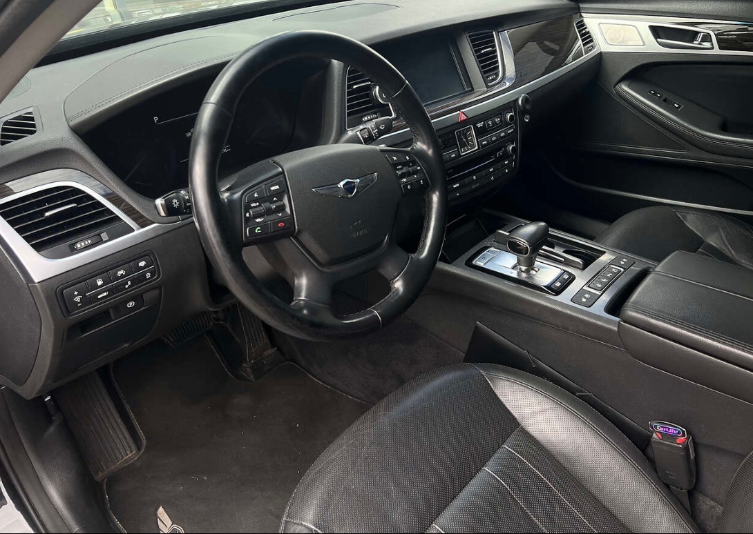 Hyundai Genesis - фото 30