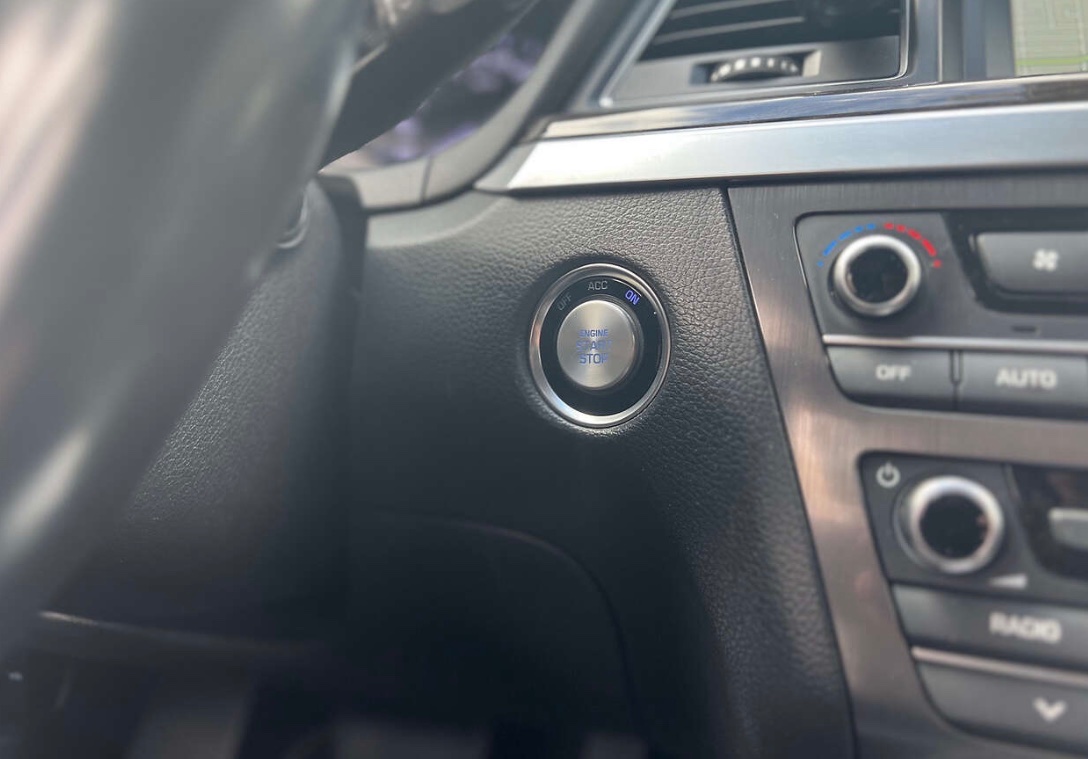 Hyundai Genesis - фото 25