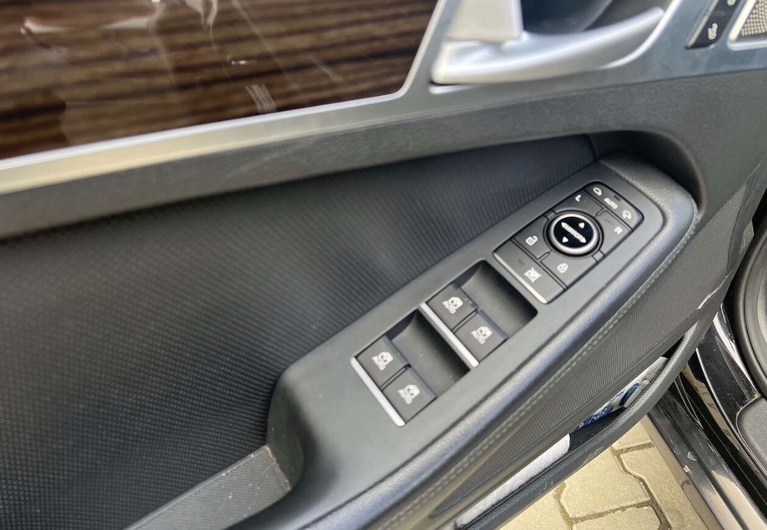 Hyundai Genesis - фото 22