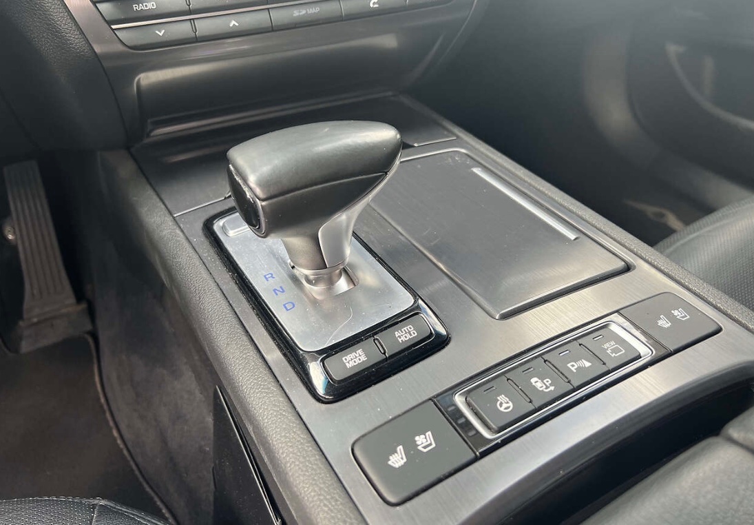 Hyundai Genesis - фото 26