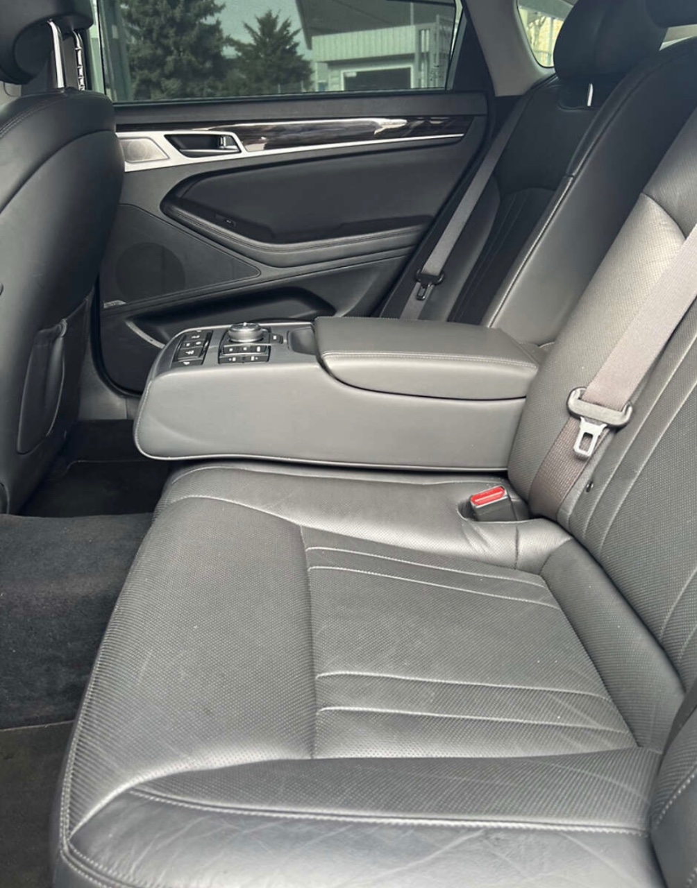 Hyundai Genesis - фото 10