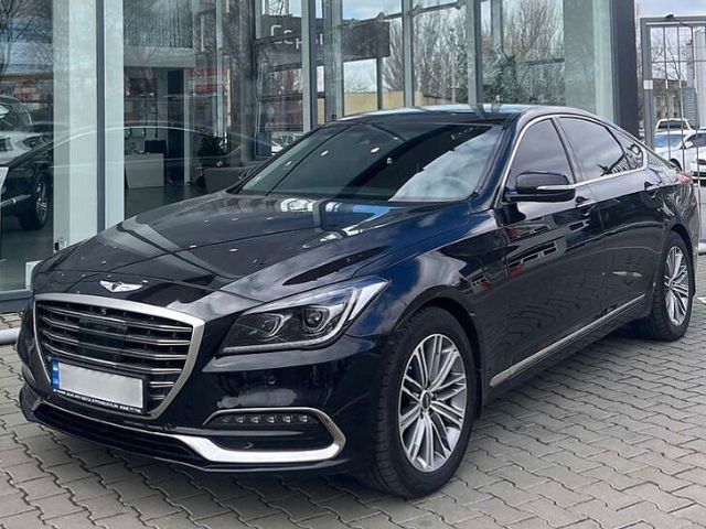 Hyundai Genesis - фото 1