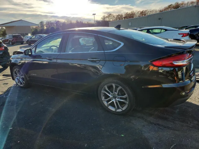 Ford Fusion USA - фото 4