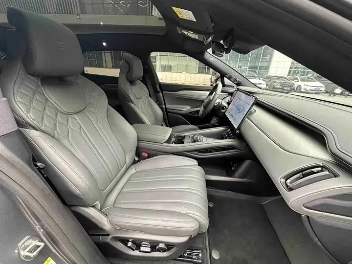 BYD Song L - фото 9