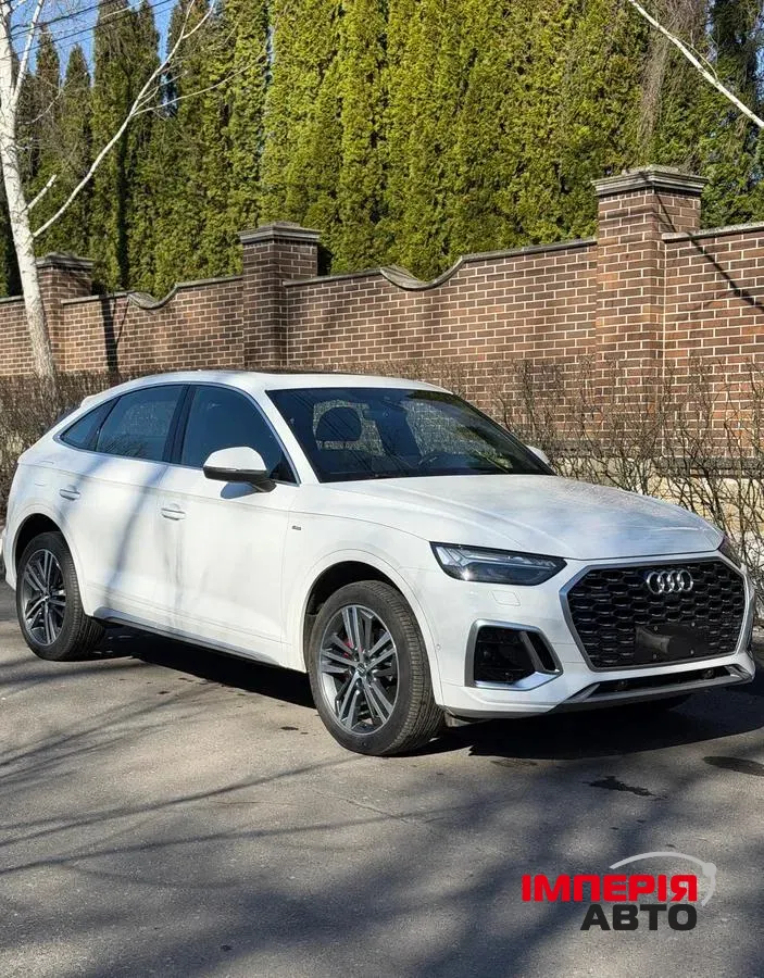 Audi Q5 Sportback - фото 4