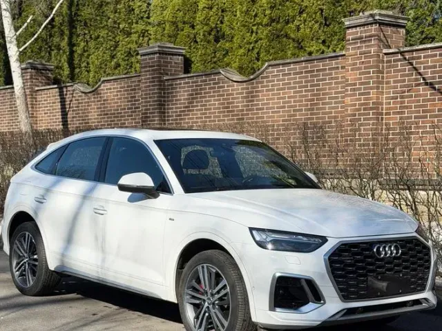 Audi Q5 Sportback - фото 4