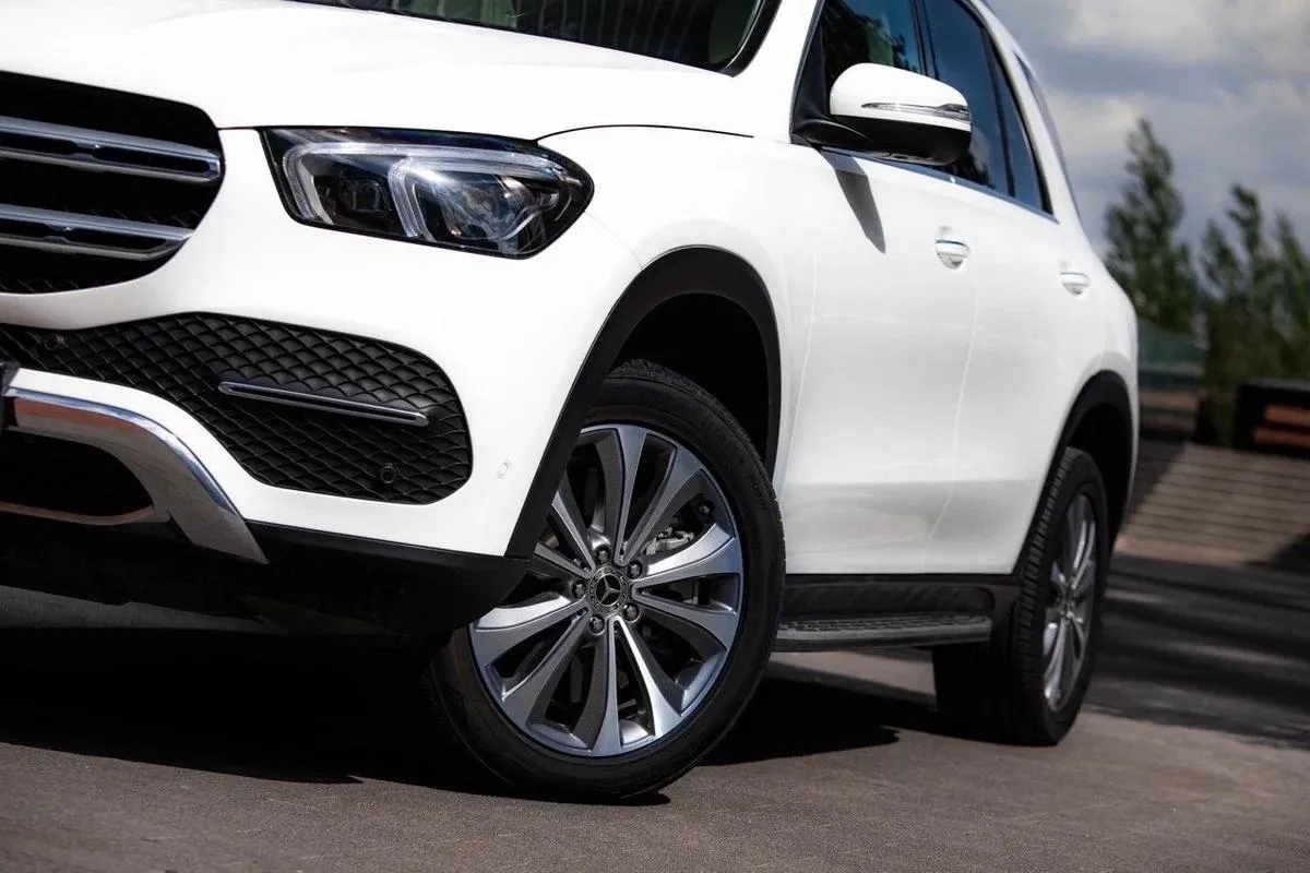 Mercedes-Benz GLE - фото 3