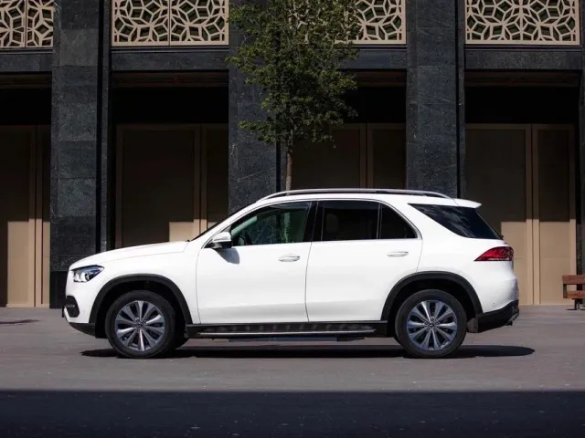 Mercedes-Benz GLE - фото 4
