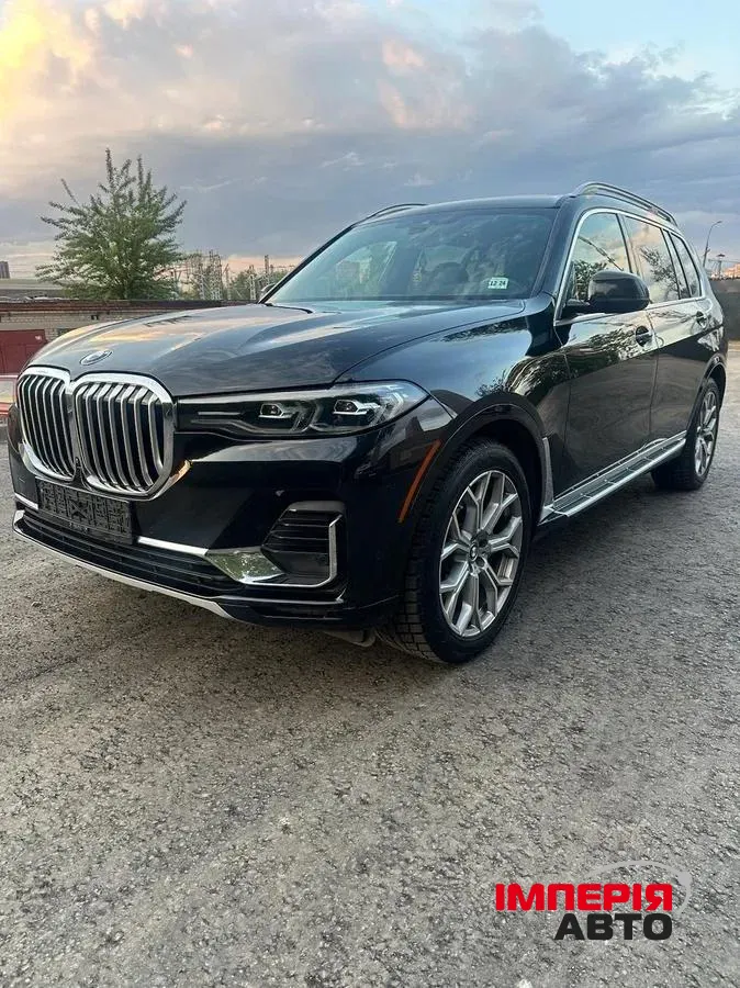 BMW X7 - фото 3