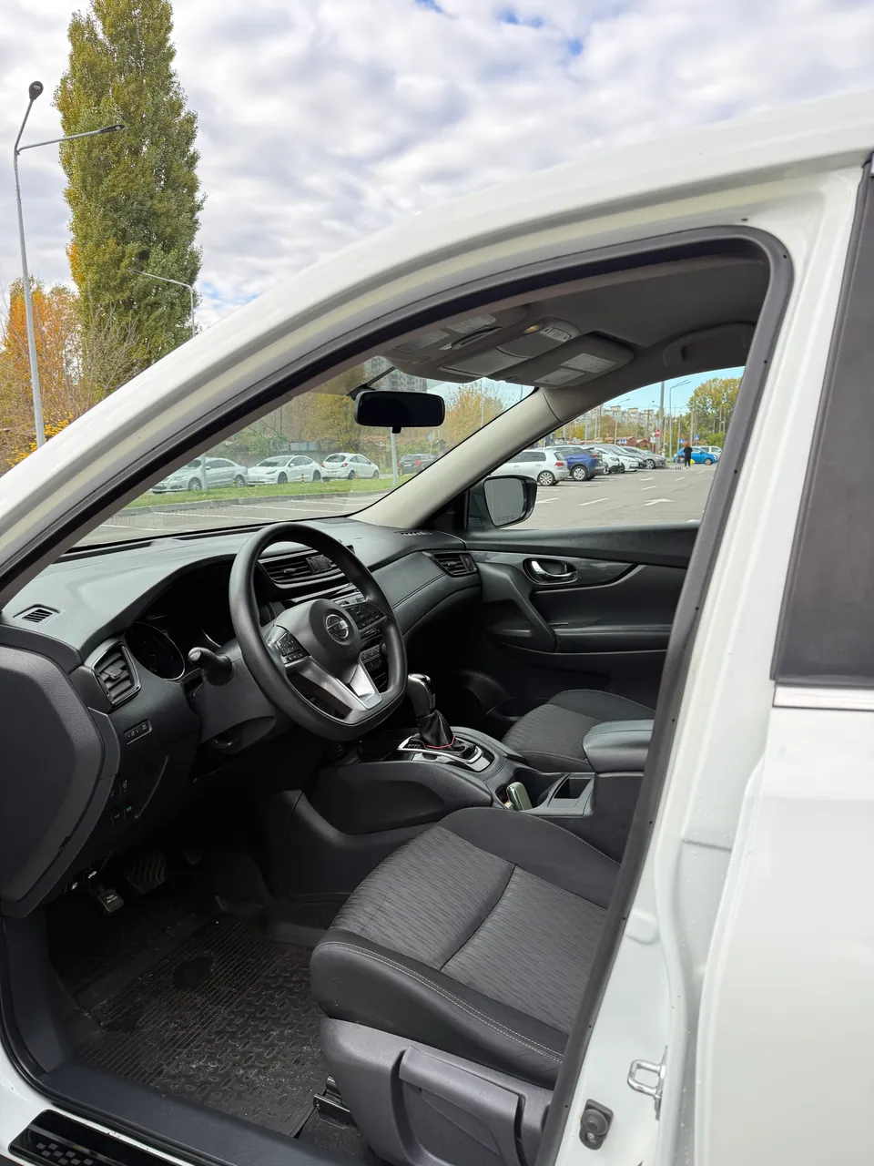 Nissan Rogue - фото 12