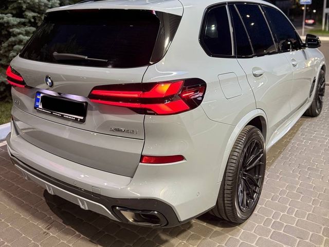 BMW X5 - фото 3