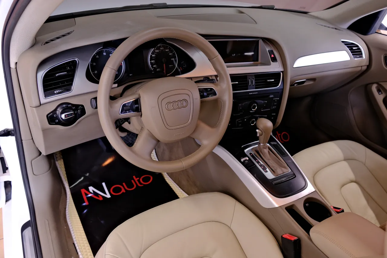 Audi A4 - фото 7