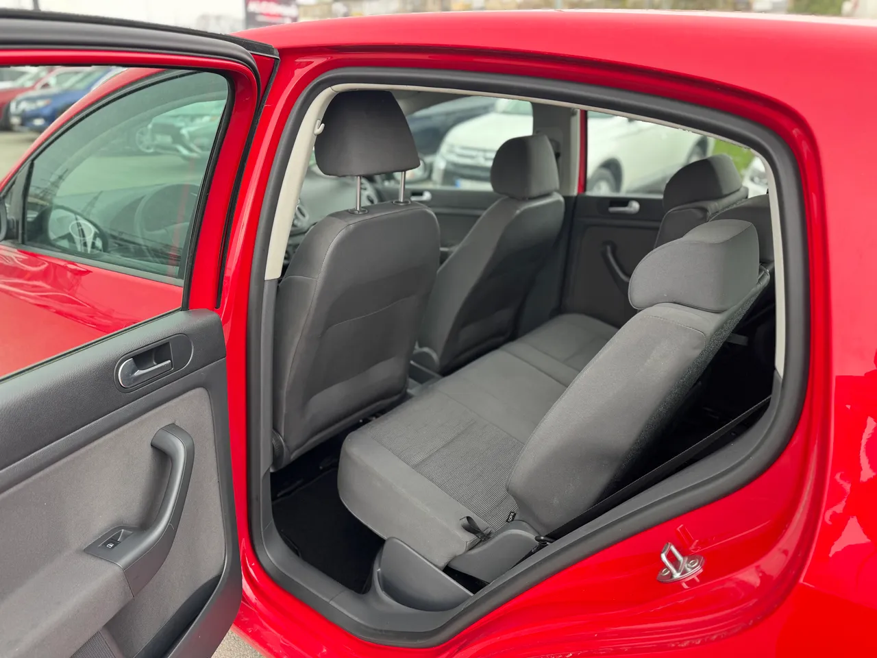 Volkswagen Golf Plus - фото 9